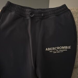 Abercrombie kids- jogger sweatpants size
